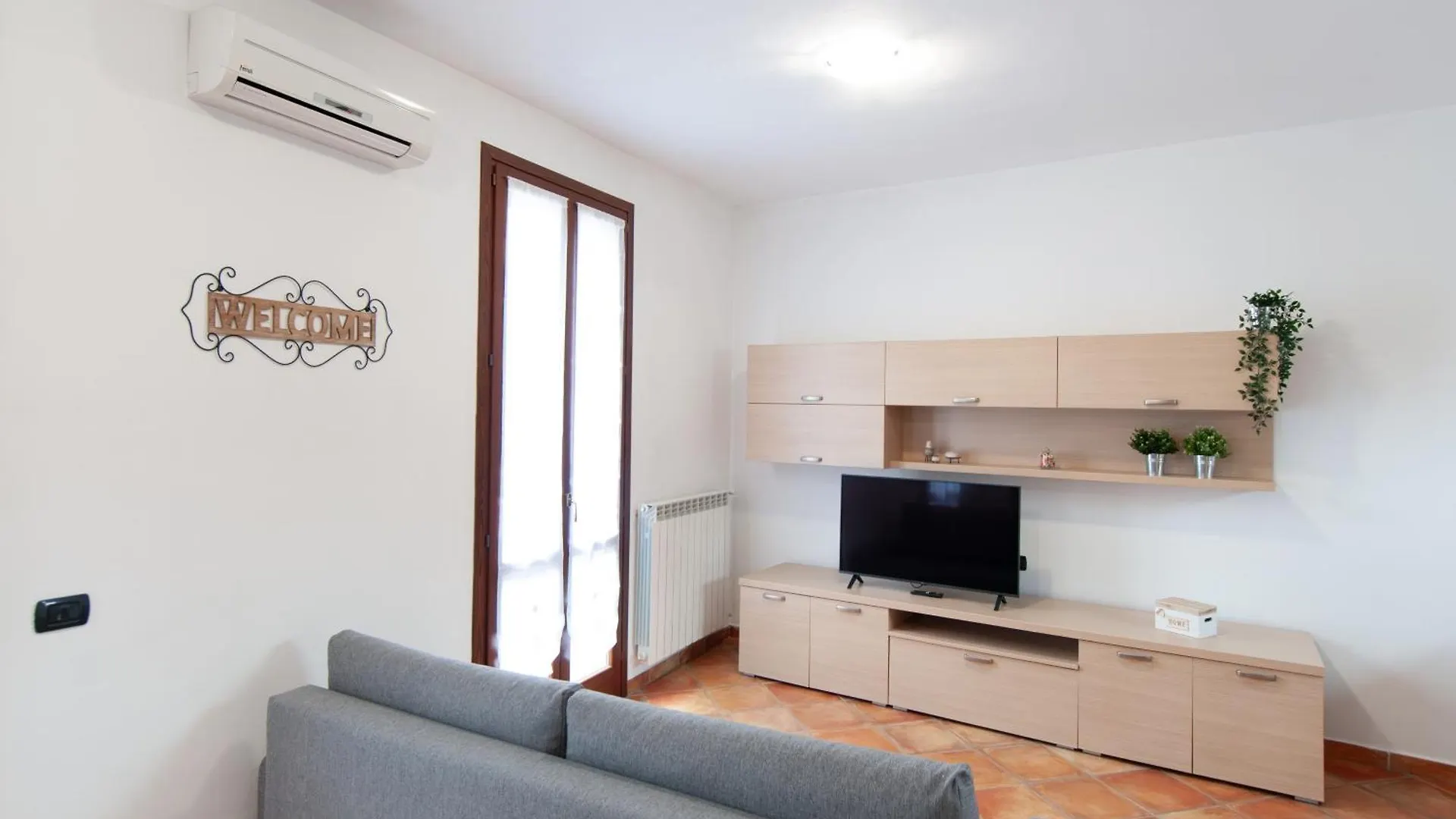 Apartment Sole Luna Homes Cernusco Sul Naviglio Italy